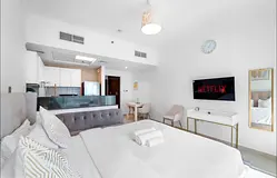 Fully Furnished Studio Apartment in Downtown Dubai - 5 minutes walk from Dubai Mall