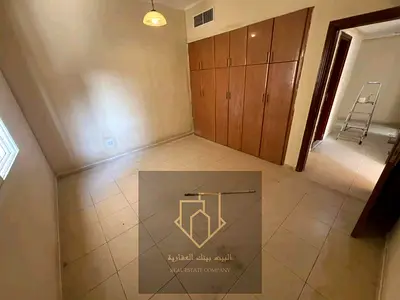 فرصة سكن مميزة بعجمان مقابل مدرسة الحكمة، غرفتين وصالة واسعة، 2 حمام، خزائن حائط، تكييف مركزي، وإطلالة مفتوحة