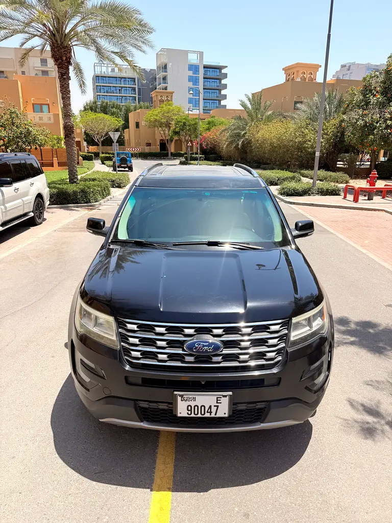 Ford Explorer 2017 — photo 1 of 11