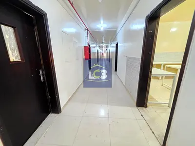 SPACIOUS & BEAUTIFUL STUDIO ROOM FOR STAFF & WORKRS IN HEART OF THE IN CITY FOR RENT.