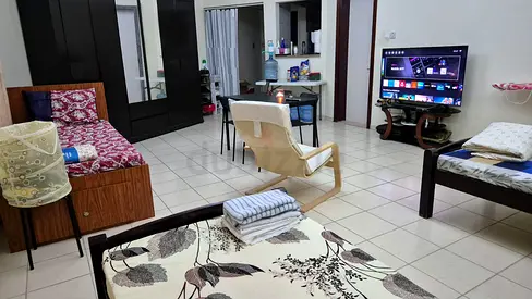 Executive Bed Space Available – Preferred Malayali