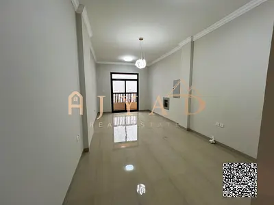 شقة غرفة و صالة أول ساكن للإيجار السنوي في المويهات 3 عجمان موقع مميز على مخرج دبي و الشارقة و مساحة ممتازة و تشطيب ممتاز