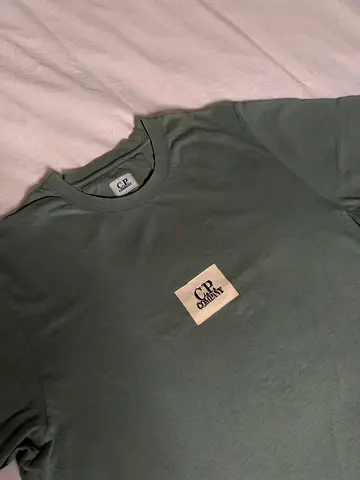 Authentic Green short-sleeve crew neck t-shirt with small chest patch (size L) CP company