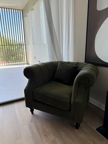 2 Green Velvet Chesterfield-Style Armchair —