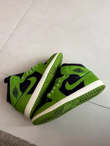 Air Jordan 1 Mid - Altitude Green