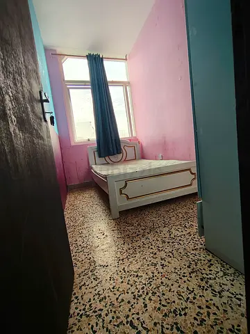 SPACIOUS PARTITION ROOM WITH WINDOW AVAILABLE IN SHABIYA