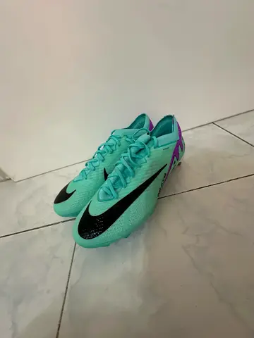 Nike mercurial vapour 15 elite SG metal studs