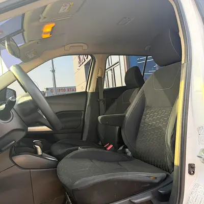 صورة 8 لـ 2022 Nissan KICKS