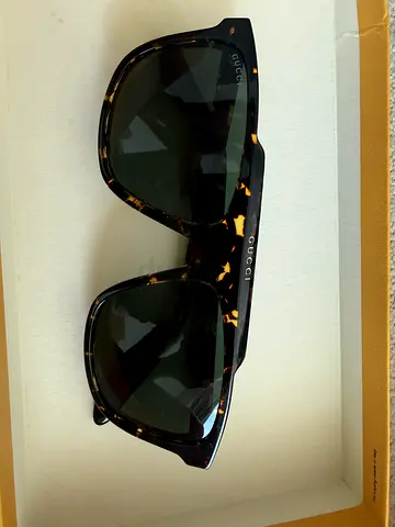Gucci Tortoiseshell Unisex Sunglasses