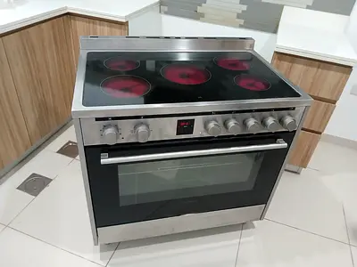 Daewoo electric cooker
