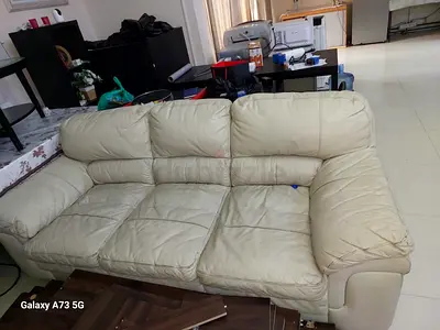 Used 3-Seater Cream Leather Sofa – Comfortable and Spacious
