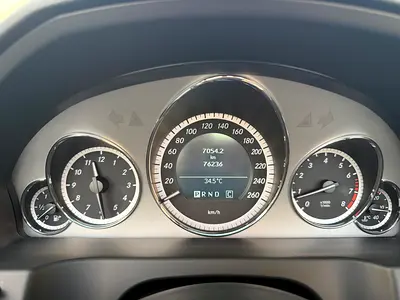 2010 Mercedes-BENZ E-CLASS — миниатюра 15
