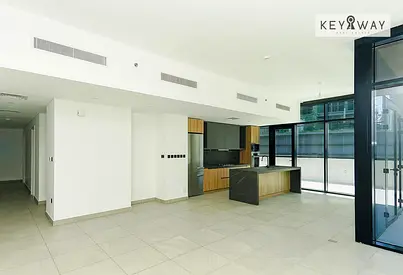Premium | Spacious 2-BR | Downtown Living