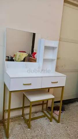 Dressing table with Mirror and chair