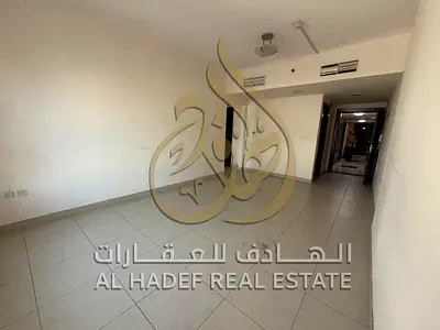 شقة غرفة وصالة للإيجار في القاسمية مع 2 حمام وتكييف وجيم ومسبح وخيار باركن بأسعار مميزة وموقع قريب من الخدمات
