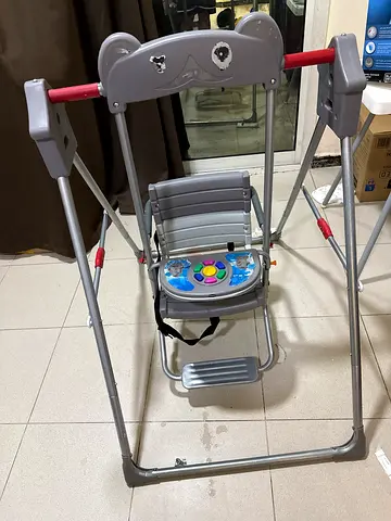 Lightweight Baby Swing/Seat with Toy Tray — Good Condition