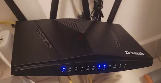 D-Link DWR-M960 4G AC1200 Router - Like New - 54% OFF Carrefour Price