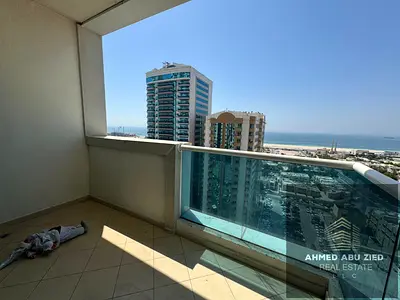 شقه فاخره _ موقع مميز _ سهوله فى السداد _ اطلالات مفتوحه