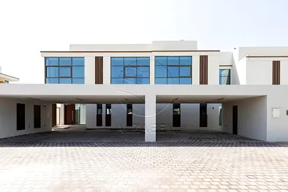 Prime Location | Move-in Ready | Next to Garden