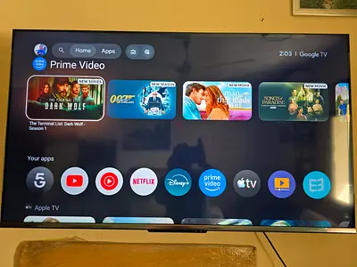Skyworth Q6500G 55-inch Google smart TV - Excellent Condition