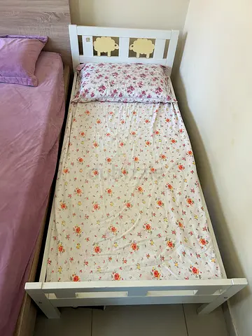 White Wooden Toddler Bed / Small Child Bed with Floral Mattress