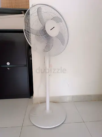 Pedestal stand fan