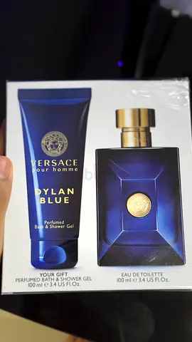 Versace Dylan Blue Eau de Toilette 100ml with Bath  Shower Gel - Brand New