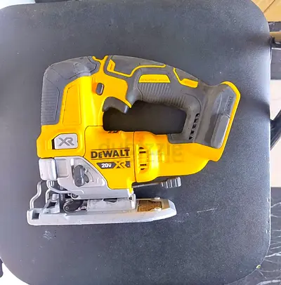 DEWALT JIGSAW 20V B.L