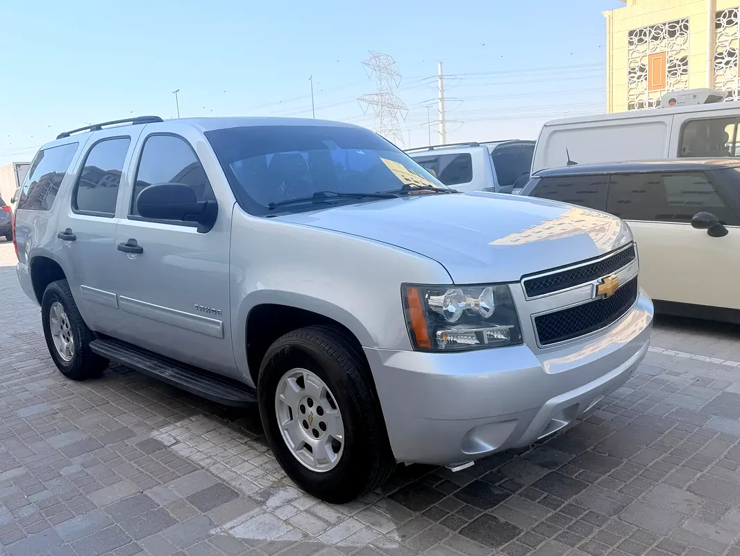 Chevrolet Tahoe 2014 — photo 1 of 12
