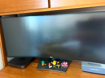 highlights
Brand
Dell
Screen size
34 Inches
Resolution
QHD Ultra Wide 1440p
Aspect ratio
21:9
Screen