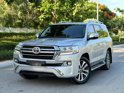 Toyota Land Cruiser VXR 2016 - GCC Specs - Well Maintained