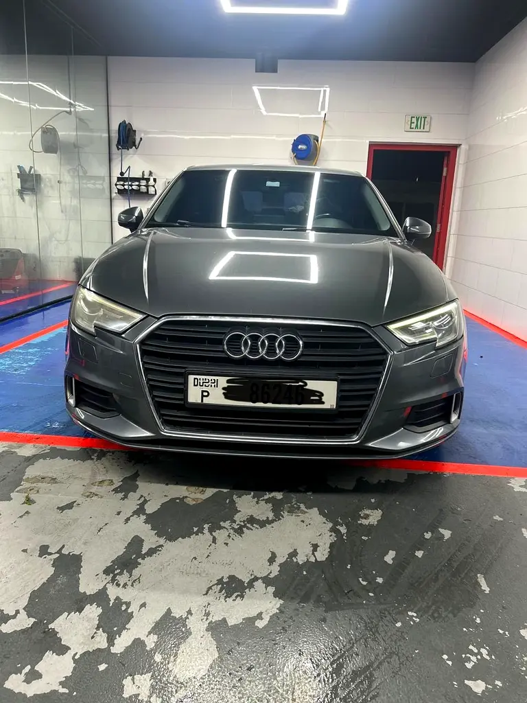 Audi A3 2019 — photo 1 of 8