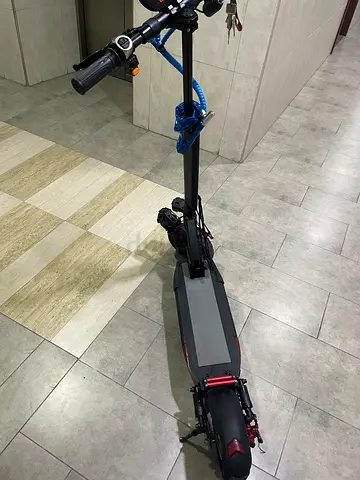 Electric scooter