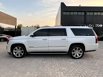2017 Cadillac Escalade Premium Luxury Platinum - American Specs