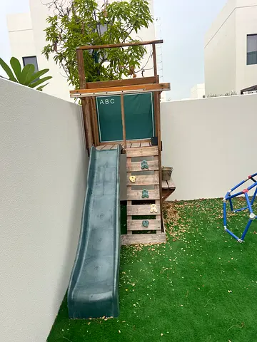 Kids outdoor Slide and treehouse
