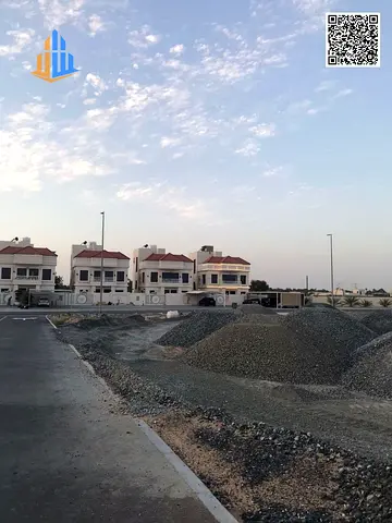 🏡 📍 موقع الأرض – الحليو 1، عجمان الحليو 1 هي منطقة سكنية هادئة في إمارة عجمان، قريبة من حدود الشارقة، وتعتبر مناسبة للسكن أو الاستثمار.