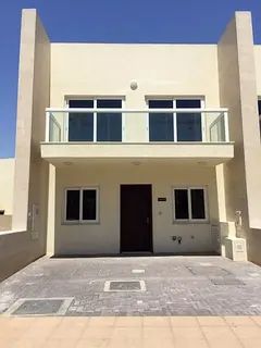 Large Corner Villa | 3BR + maid | Pool &amp; Gym