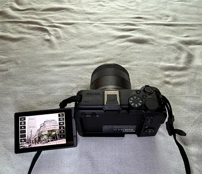 Canon EOS R50 V (Mirrorless) with Kit Lens - Good Working Condition
