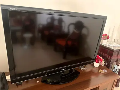 LCD TV sharp