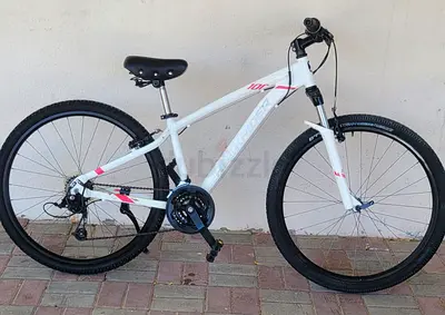 White Almunium Mountain Bike - wheel size 27.5 Comfortable Good Condition Bike