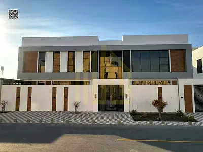 Luxury villa, prime location, freehold ownership, negotiable