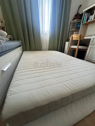 Queen mattress in good condition - lightly used. Please feel free to take it for free