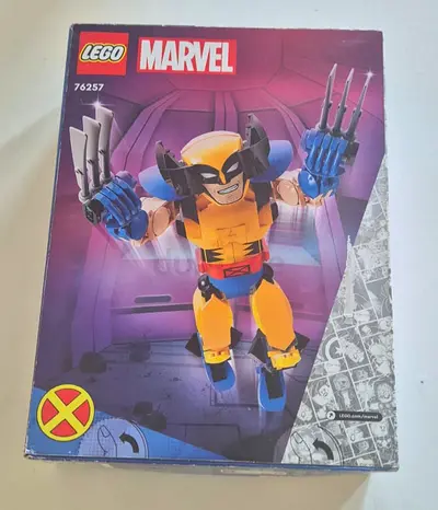 LEGO Marvel Wolverine Minifigure / Buildable Figure (Set 76257) - Unopened