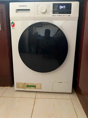 Daewoo Front Load Washing Machine - In a working condition with a small drum noise