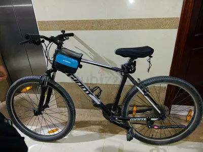 Giant Mountain Bike - 27.5 Hardtail, Good Working Condition