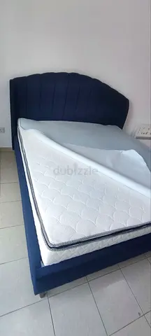 king size bed with Mattress Medicalpedic