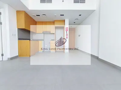 شقة واسعة بغرفة نوم واحدة للإيجار في منطقة الممشى | 42,999 درهم إماراتي