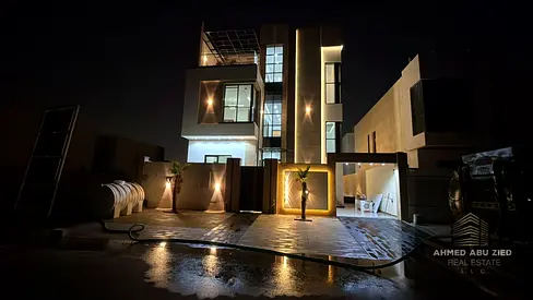 luxury 4 bedroom villa for sale in prime location at helio2 including All (registration fees+electricity and water+AC