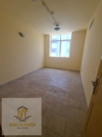 فرصة سكنية مميزة – غرفة وصالة مع بلكونة بسعر مناسب