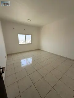Excellent apartment with a spacious area and a very reasonable price, close to all services in a fan